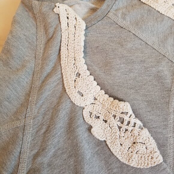 Wet Seal Sweatshirt with Peek-a-boo Shoulders - Picture 3 of 5